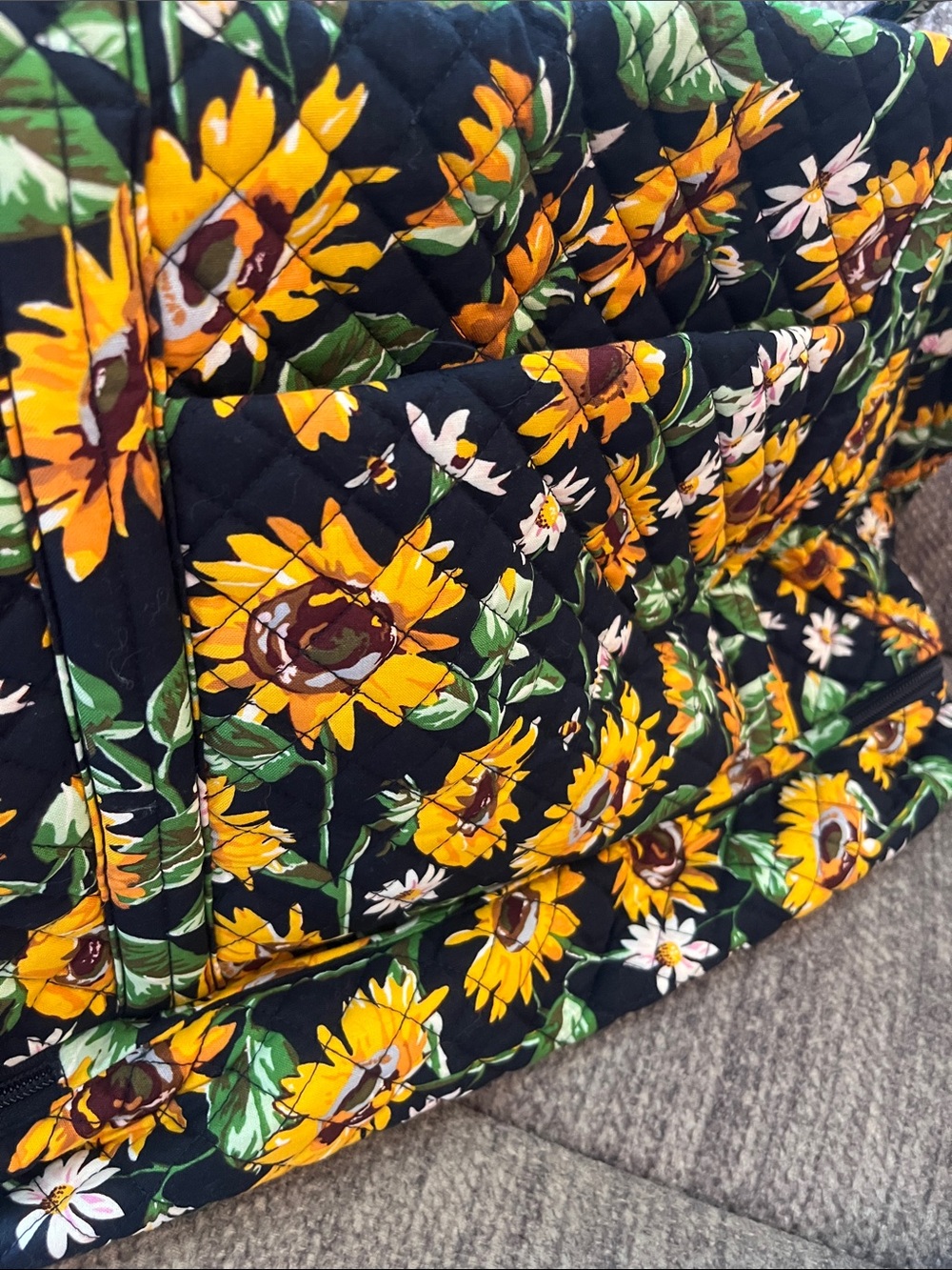Vera Bradley Deluxe Travel Tote Sunflowers Quilted Tote Bag with trolley sleeve - Picture 16 of 16
